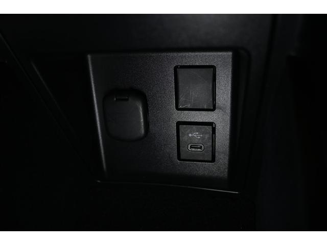 クラウンスポーツ RS 4WD ハイブリッド 衝突被害軽減システム 革シート オートクルーズコントロール LEDヘッドランプ 100V電源 メモリーナビ バックカメラ ETC ドラレコ フルセグ ミュージックプレイヤー接続可(15枚目)