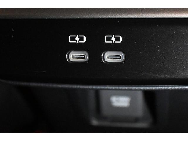 クラウンスポーツ RS 4WD ハイブリッド 衝突被害軽減システム 革シート オートクルーズコントロール LEDヘッドランプ 100V電源 メモリーナビ バックカメラ ETC ドラレコ フルセグ ミュージックプレイヤー接続可(16枚目)