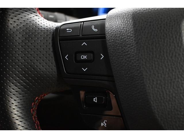 クラウンスポーツ RS 4WD ハイブリッド 衝突被害軽減システム 革シート オートクルーズコントロール LEDヘッドランプ 100V電源 メモリーナビ バックカメラ ETC ドラレコ フルセグ ミュージックプレイヤー接続可(20枚目)