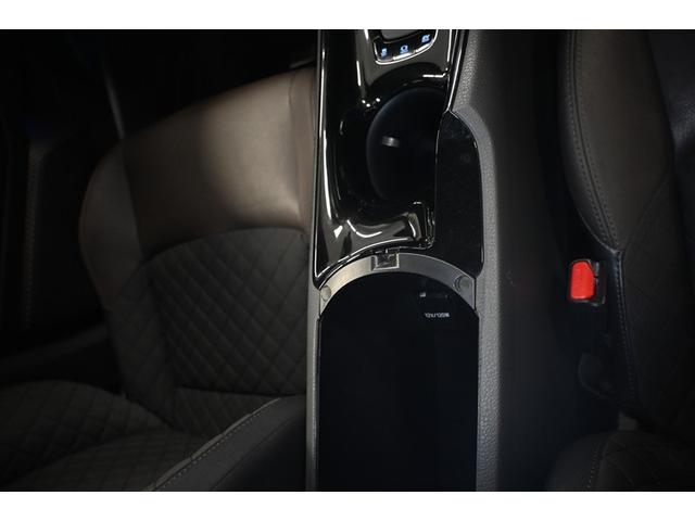 Ｃ－ＨＲ Ｇ　ハイブリッド　衝突被害軽減システム　オートクルーズコントロール　ＬＥＤヘッドランプ　メモリーナビ　バックカメラ　ＥＴＣ　フルセグ　ミュージックプレイヤー接続可　ＤＶＤ再生　ＣＤ　アルミホイール（14枚目）