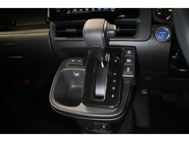 シエンタ ハイブリッドＧ　ハイブリッド　衝突被害軽減システム　両側電動スライド　オートクルーズコントロール　ＬＥＤヘッドランプ　１００Ｖ電源　バックカメラ　ＥＴＣ　ドラレコ　フルセグ　ミュージックプレイヤー接続可　スマートキー（11枚目）