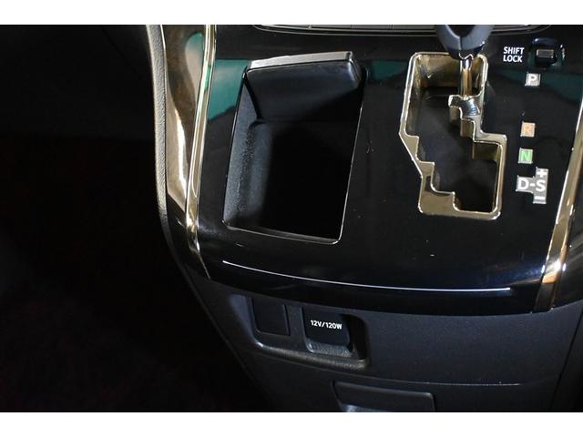 ヴェルファイア 3.5Z ゴールデンアイズII 両側電動スライド オートクルーズコントロール HIDヘッドライト 100V電源 メモリーナビ バックカメラ ETC フルセグ DVD再生 CD アルミホイール スマートキー キーレス オートマ(10枚目)