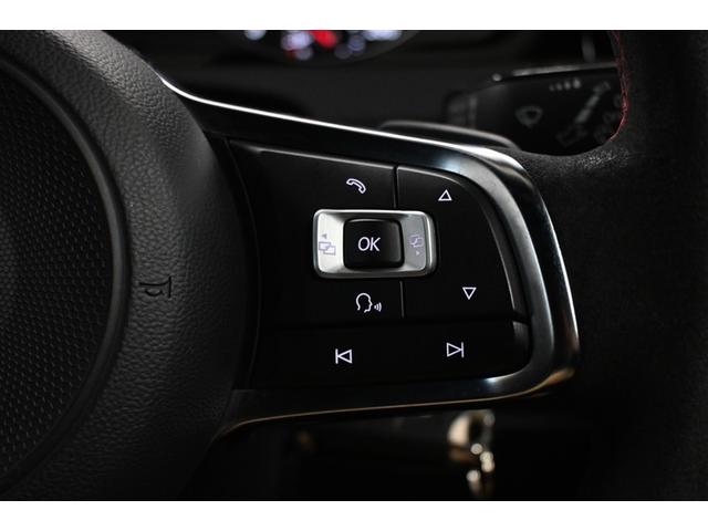 ゴルフGTI クラブスポーツ トラックエディション 衝突被害軽減システム オートクルーズコントロール HIDヘッドライト メモリーナビ バックカメラ ETC ドラレコ フルセグ ミュージックプレイヤー接続可 DVD再生 CD アルミホイール キーレス(22枚目)