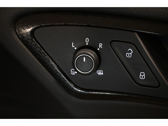 ゴルフGTI クラブスポーツ トラックエディション 衝突被害軽減システム オートクルーズコントロール HIDヘッドライト メモリーナビ バックカメラ ETC ドラレコ フルセグ ミュージックプレイヤー接続可 DVD再生 CD アルミホイール キーレス(25枚目)