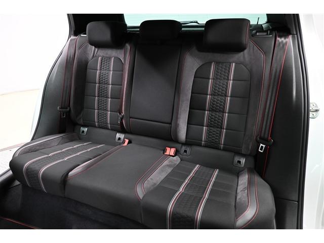 ゴルフGTI クラブスポーツ トラックエディション 衝突被害軽減システム オートクルーズコントロール HIDヘッドライト メモリーナビ バックカメラ ETC ドラレコ フルセグ ミュージックプレイヤー接続可 DVD再生 CD アルミホイール キーレス(28枚目)