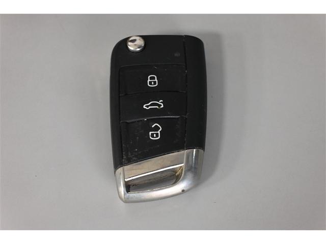 ゴルフGTI クラブスポーツ トラックエディション 衝突被害軽減システム オートクルーズコントロール HIDヘッドライト メモリーナビ バックカメラ ETC ドラレコ フルセグ ミュージックプレイヤー接続可 DVD再生 CD アルミホイール キーレス(33枚目)