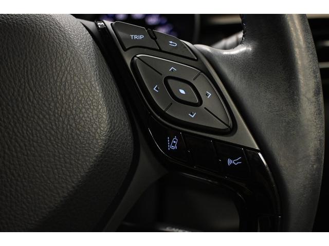 らくらく操作のマルチインフォメーシヨンディスプレイ操作スイッチ装備！