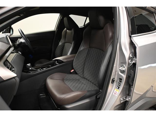 まるごとクリーニングでは前席を外してシート下まで徹底洗浄。消臭＆除菌効果あり、更に清潔感がＵＰ！