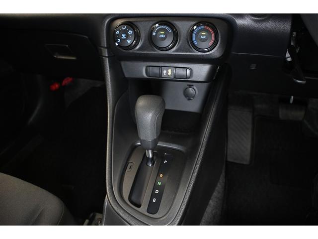 ヤリス Ｘ　衝突被害軽減システム　メモリーナビ　バックカメラ　ＥＴＣ　ドラレコ　ミュージックプレイヤー接続可　キーレス　ＣＶＴ　オートマ（10枚目）