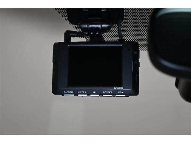 ヤリス Ｘ　衝突被害軽減システム　メモリーナビ　バックカメラ　ＥＴＣ　ドラレコ　ミュージックプレイヤー接続可　キーレス　ＣＶＴ　オートマ（18枚目）