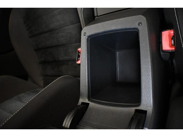 ゴルフ TSIハイライン 衝突被害軽減システム オートクルーズコントロール HIDヘッドライト メモリーナビ バックカメラ ETC フルセグ ミュージックプレイヤー接続可 DVD再生 CD アルミホイール スマートキー(15枚目)