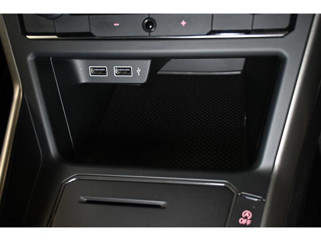 ポロ TSIコンフォートライン 衝突被害軽減システム オートクルーズコントロール メモリーナビ バックカメラ ETC フルセグ ミュージックプレイヤー接続可 DVD再生 CD アルミホイール キーレス オートマ(12枚目)