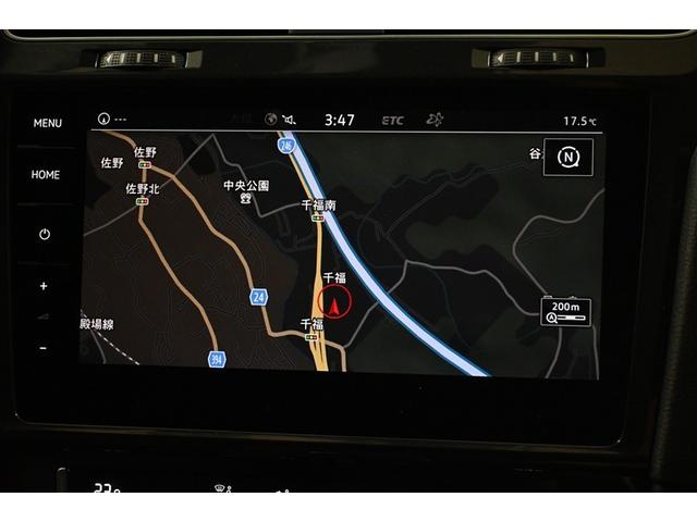 ゴルフ ＴＳＩコンフォートライン　マイスター　衝突被害軽減システム　オートクルーズコントロール　ＬＥＤヘッドランプ　メモリーナビ　バックカメラ　ＥＴＣ　ドラレコ　フルセグ　ミュージックプレイヤー接続可　ＤＶＤ再生　ＣＤ　アルミホイール　キーレス（6枚目）