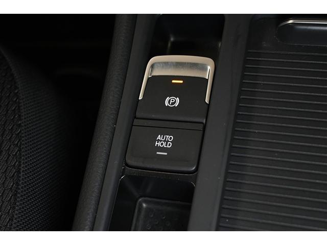 ゴルフ ＴＳＩコンフォートライン　マイスター　衝突被害軽減システム　オートクルーズコントロール　ＬＥＤヘッドランプ　メモリーナビ　バックカメラ　ＥＴＣ　ドラレコ　フルセグ　ミュージックプレイヤー接続可　ＤＶＤ再生　ＣＤ　アルミホイール　キーレス（15枚目）