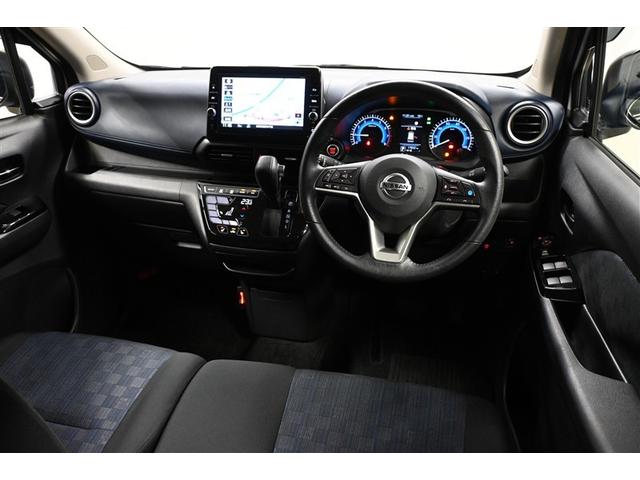 デイズ ハイウェイスター　Ｇターボプロパイロットエディション　ハイブリッド　衝突被害軽減システム　オートクルーズコントロール　ＬＥＤヘッドランプ　メモリーナビ　バックカメラ　ＥＴＣ　ドラレコ　フルセグ　ＤＶＤ再生　ＣＤ　アルミホイール　スマートキー　キーレス（4枚目）