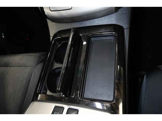 アルファードハイブリッド ＳＲ　４ＷＤ　ハイブリッド　両側電動スライド　オートクルーズコントロール　ＨＩＤヘッドライト　１００Ｖ電源　ＨＤＤナビ　バックカメラ　ＥＴＣ　ドラレコ　フルセグ　ミュージックプレイヤー接続可　ＤＶＤ再生（11枚目）