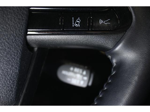 プリウス Aツーリングセレクション ハイブリッド 衝突被害軽減システム オートクルーズコントロール LEDヘッドランプ 100V電源 メモリーナビ バックカメラ ETC ドラレコ フルセグ DVD再生 CD アルミホイール スマートキー(20枚目)