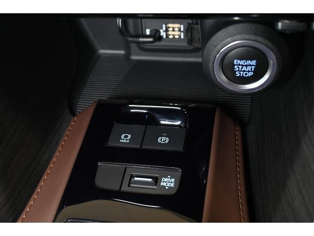 ハリアー Ｚ　レザーパッケージ　衝突被害軽減システム　革シート　オートクルーズコントロール　ＬＥＤヘッドランプ　１００Ｖ電源　メモリーナビ　バックカメラ　ＥＴＣ　ドラレコ　フルセグ　ミュージックプレイヤー接続可　ＤＶＤ再生　ＣＤ（12枚目）