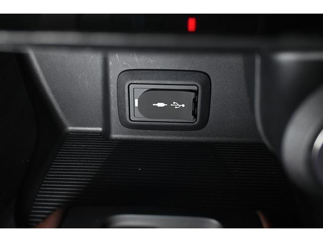 ハリアー Z 衝突被害軽減システム サンルーフ オートクルーズコントロール LEDヘッドランプ メモリーナビ バックカメラ ETC ドラレコ フルセグ ミュージックプレイヤー接続可 アルミホイール スマートキー(12枚目)