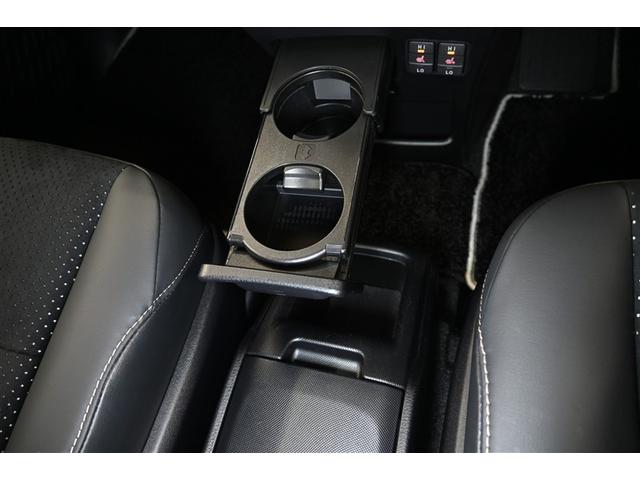 ヴォクシー ハイブリッドＺＳ　煌ＩＩＩ　ハイブリッド　衝突被害軽減システム　両側電動スライド　オートクルーズコントロール　ＬＥＤヘッドランプ　メモリーナビ　後席モニター　バックカメラ　ＥＴＣ　ドラレコ　フルセグ　ミュージックプレイヤー接続可（13枚目）