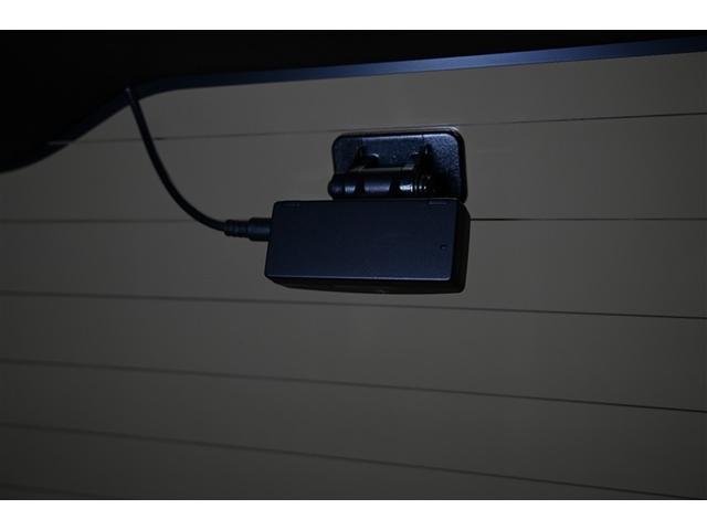 ヴォクシー ハイブリッドＺＳ　煌ＩＩＩ　ハイブリッド　衝突被害軽減システム　両側電動スライド　オートクルーズコントロール　ＬＥＤヘッドランプ　メモリーナビ　後席モニター　バックカメラ　ＥＴＣ　ドラレコ　フルセグ　ミュージックプレイヤー接続可（21枚目）
