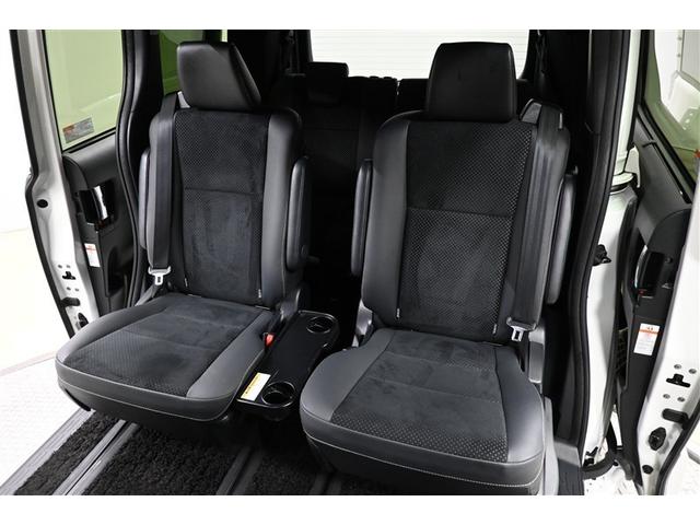 ヴォクシー ハイブリッドＺＳ　煌ＩＩＩ　ハイブリッド　衝突被害軽減システム　両側電動スライド　オートクルーズコントロール　ＬＥＤヘッドランプ　メモリーナビ　後席モニター　バックカメラ　ＥＴＣ　ドラレコ　フルセグ　ミュージックプレイヤー接続可（30枚目）