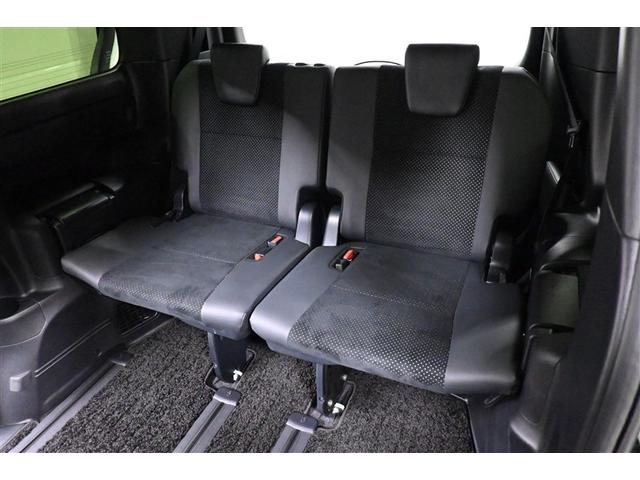 ヴォクシー ハイブリッドＺＳ　煌ＩＩＩ　ハイブリッド　衝突被害軽減システム　両側電動スライド　オートクルーズコントロール　ＬＥＤヘッドランプ　メモリーナビ　後席モニター　バックカメラ　ＥＴＣ　ドラレコ　フルセグ　ミュージックプレイヤー接続可（31枚目）