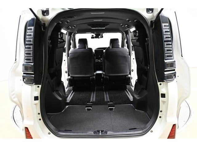 ヴォクシー ハイブリッドＺＳ　煌ＩＩＩ　ハイブリッド　衝突被害軽減システム　両側電動スライド　オートクルーズコントロール　ＬＥＤヘッドランプ　メモリーナビ　後席モニター　バックカメラ　ＥＴＣ　ドラレコ　フルセグ　ミュージックプレイヤー接続可（32枚目）