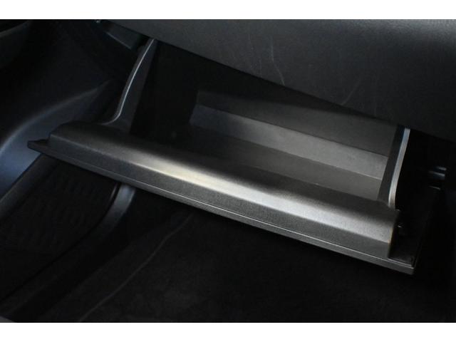 C-HR G モード ネロ セーフティプラスII ハイブリッド 衝突被害軽減システム オートクルーズコントロール LEDヘッドランプ バックカメラ ETC ドラレコ ミュージックプレイヤー接続可 アルミホイール スマートキー キーレス オートマ(16枚目)