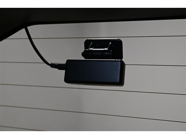 ヴォクシー ハイブリッドZS 煌III ハイブリッド 衝突被害軽減システム 両側電動スライド オートクルーズコントロール LEDヘッドランプ メモリーナビ 後席モニター バックカメラ ETC ドラレコ フルセグ DVD再生 CD キーレス(19枚目)