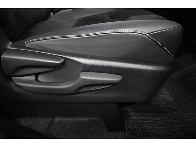 ヴォクシー ハイブリッドZS 煌III ハイブリッド 衝突被害軽減システム 両側電動スライド オートクルーズコントロール LEDヘッドランプ メモリーナビ 後席モニター バックカメラ ETC ドラレコ フルセグ DVD再生 CD キーレス(27枚目)