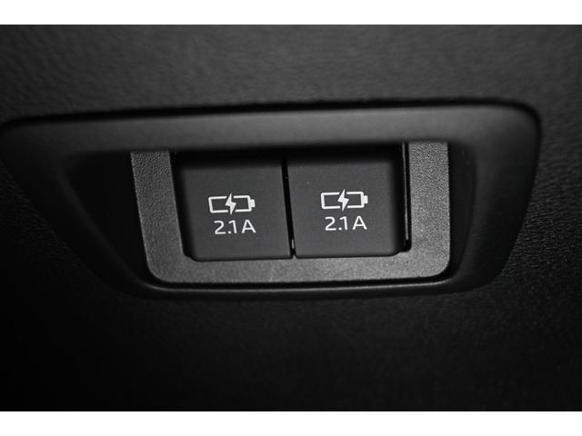 カローラクロス ハイブリッド　Ｚ　ハイブリッド　衝突被害軽減システム　オートクルーズコントロール　ＬＥＤヘッドランプ　１００Ｖ電源　メモリーナビ　バックカメラ　ＥＴＣ　ドラレコ　フルセグ　ミュージックプレイヤー接続可　アルミホイール（18枚目）