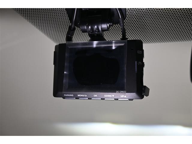 カローラクロス ハイブリッド　Ｚ　ハイブリッド　衝突被害軽減システム　オートクルーズコントロール　ＬＥＤヘッドランプ　１００Ｖ電源　メモリーナビ　バックカメラ　ＥＴＣ　ドラレコ　フルセグ　ミュージックプレイヤー接続可　アルミホイール（20枚目）