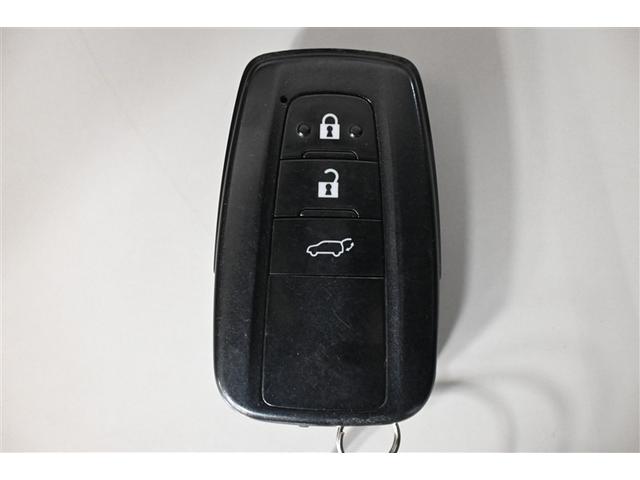 カローラクロス ハイブリッド　Ｚ　ハイブリッド　衝突被害軽減システム　オートクルーズコントロール　ＬＥＤヘッドランプ　１００Ｖ電源　メモリーナビ　バックカメラ　ＥＴＣ　ドラレコ　フルセグ　ミュージックプレイヤー接続可　アルミホイール（34枚目）