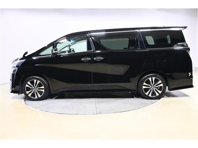 �V�l���R��V�[�g�ŉƑ���F�l�Ƃ̗��s��h���C�u���y���݂ł��B