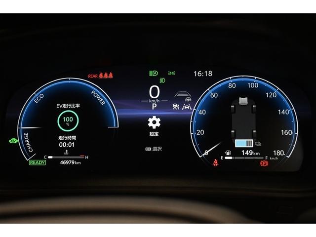 カローラツーリング ハイブリッド　ダブルバイビー　ハイブリッド　衝突被害軽減システム　オートクルーズコントロール　ＬＥＤヘッドランプ　１００Ｖ電源　メモリーナビ　バックカメラ　ＥＴＣ　ドラレコ　フルセグ　ミュージックプレイヤー接続可　アルミホイール（5枚目）