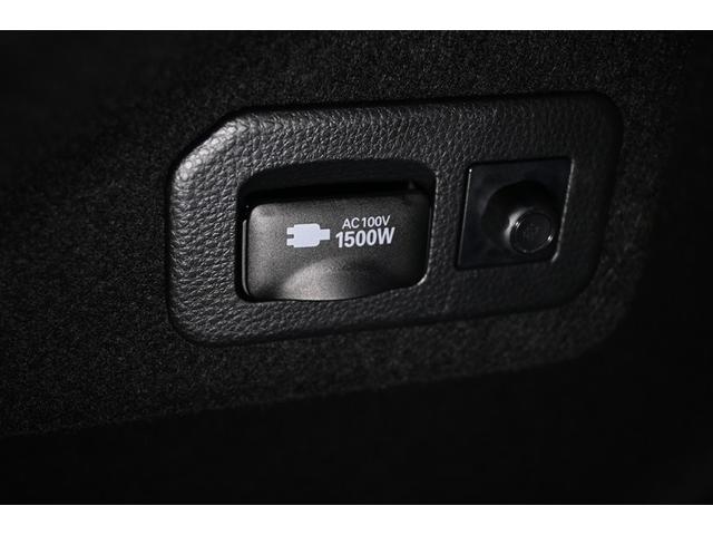 カローラツーリング ハイブリッド　ダブルバイビー　ハイブリッド　衝突被害軽減システム　オートクルーズコントロール　ＬＥＤヘッドランプ　１００Ｖ電源　メモリーナビ　バックカメラ　ＥＴＣ　ドラレコ　フルセグ　ミュージックプレイヤー接続可　アルミホイール（32枚目）