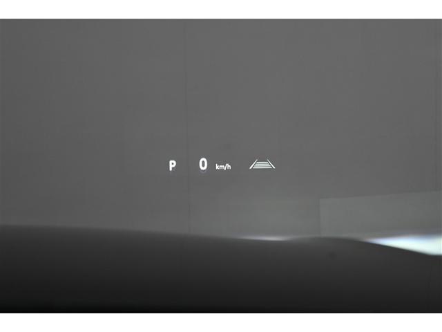 クラウンスポーツ Ｚ　４ＷＤ　ハイブリッド　衝突被害軽減システム　革シート　オートクルーズコントロール　ＬＥＤヘッドランプ　１００Ｖ電源　メモリーナビ　バックカメラ　ＥＴＣ　ドラレコ　フルセグ　ミュージックプレイヤー接続可（5枚目）