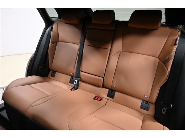 クラウンスポーツ Ｚ　４ＷＤ　ハイブリッド　衝突被害軽減システム　革シート　オートクルーズコントロール　ＬＥＤヘッドランプ　１００Ｖ電源　メモリーナビ　バックカメラ　ＥＴＣ　ドラレコ　フルセグ　ミュージックプレイヤー接続可（30枚目）