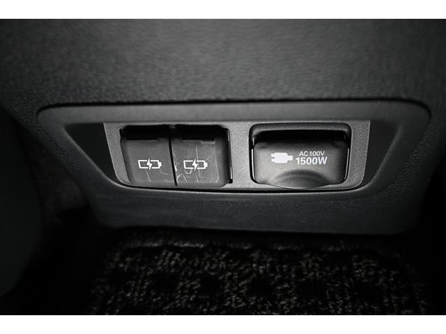 カローラツーリング ハイブリッド　ダブルバイビー　ハイブリッド　衝突被害軽減システム　オートクルーズコントロール　ＬＥＤヘッドランプ　１００Ｖ電源　メモリーナビ　バックカメラ　ＥＴＣ　ドラレコ　フルセグ　ミュージックプレイヤー接続可　アルミホイール（18枚目）