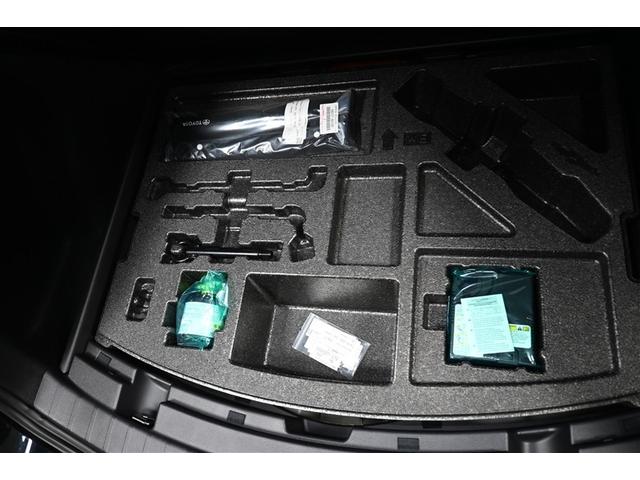 カローラツーリング ハイブリッド　ダブルバイビー　ハイブリッド　衝突被害軽減システム　オートクルーズコントロール　ＬＥＤヘッドランプ　１００Ｖ電源　メモリーナビ　バックカメラ　ＥＴＣ　ドラレコ　フルセグ　ミュージックプレイヤー接続可　アルミホイール（32枚目）