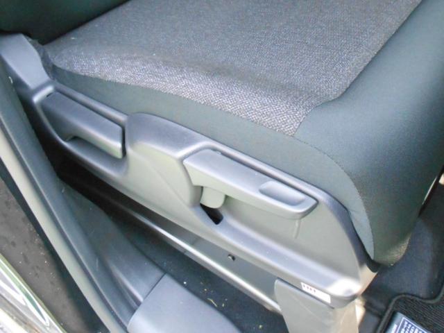 Ｎ－ＢＯＸカスタム ベースグレード　当社デモカーＵＰ　初度令和７年２月　走行４７２８ＫＭ　車検令和１０年２月２７日迄　スマートキー　両側電動スライドドア　ディスプレイオーディオ＋リヤカメラ＋ＥＴＣ　フロンドドラレコ　純正１４インチＡＷ（33枚目）