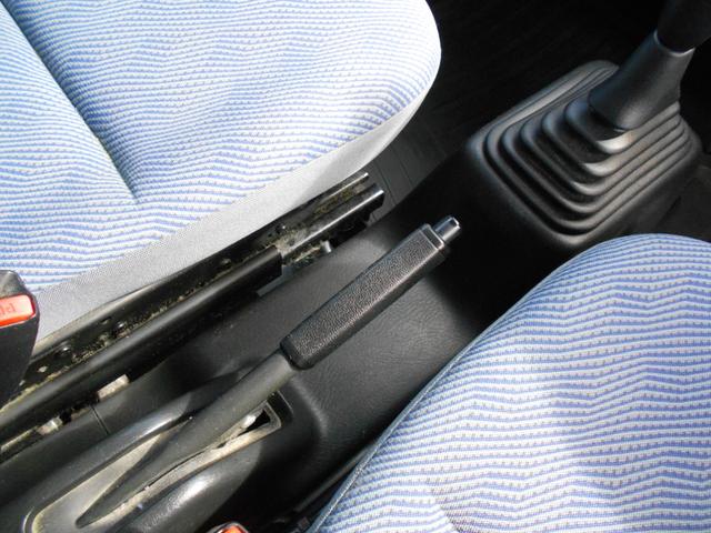 アクティバン ＳＤＸ　マニュアル５速ＭＴ車　初度平成２４年７月　走行５１３１１ＫＭ　車検令和８年７月１９日迄　アラバスターシルバーＭ　４ナンバー貨物車　エアコン　パワステ　ＡＭ／ＦＭラジオ　キーレスエントリー（4枚目）