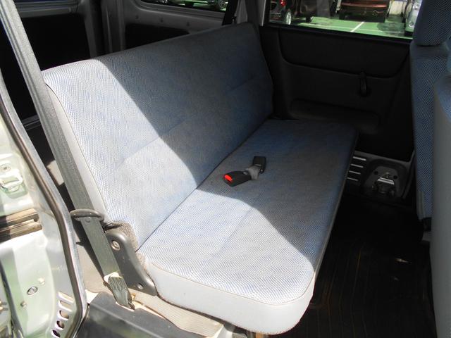 アクティバン ＳＤＸ　マニュアル５速ＭＴ車　初度平成２４年７月　走行５１３１１ＫＭ　車検令和８年７月１９日迄　アラバスターシルバーＭ　４ナンバー貨物車　エアコン　パワステ　ＡＭ／ＦＭラジオ　キーレスエントリー（17枚目）