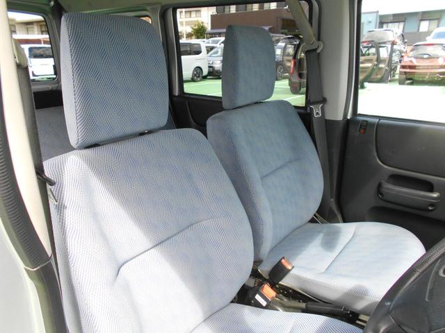 アクティバン ＳＤＸ　マニュアル５速ＭＴ車　初度平成２４年７月　走行５１３１１ＫＭ　車検令和８年７月１９日迄　アラバスターシルバーＭ　４ナンバー貨物車　エアコン　パワステ　ＡＭ／ＦＭラジオ　キーレスエントリー（18枚目）