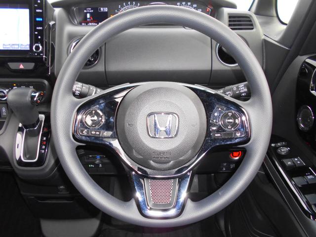 N-BOXカスタム L 初度令和4年11月 車検整備付 走行28244km 両側電動スライドドア 純正8インチナビ+リヤカメラ+ETC+ドラレコFR 純正AW 運転席助手席シートヒーター スマートキー オートリトラミラー(20枚目)