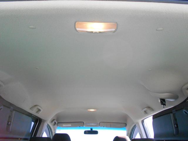 フリード Ｇ　ジャストセレクション　初度平成２７年４月　車検整備付き　走行８１９５９ＫＭ　３列シート７人乗り　２列目ベンチシート　両側スライドドア片側電動スライドドア　純正ナビ＋リヤカメラ＋ＥＴＣ＋フルセグ（17枚目）