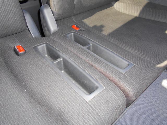 フリード Ｇ　ジャストセレクション　初度平成２７年４月　車検整備付き　走行８１９５９ＫＭ　３列シート７人乗り　２列目ベンチシート　両側スライドドア片側電動スライドドア　純正ナビ＋リヤカメラ＋ＥＴＣ＋フルセグ（19枚目）