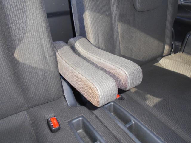 フリード Ｇ　ジャストセレクション　初度平成２７年４月　車検整備付き　走行８１９５９ＫＭ　３列シート７人乗り　２列目ベンチシート　両側スライドドア片側電動スライドドア　純正ナビ＋リヤカメラ＋ＥＴＣ＋フルセグ（20枚目）