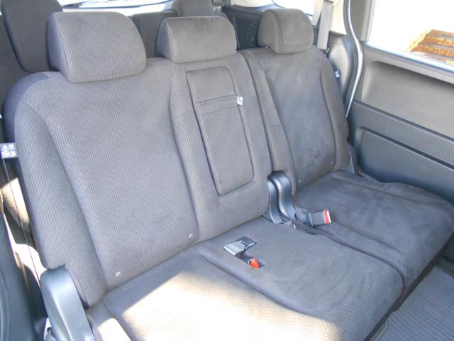 フリード Ｇ　ジャストセレクション　初度平成２７年４月　車検整備付き　走行８１９５９ＫＭ　３列シート７人乗り　２列目ベンチシート　両側スライドドア片側電動スライドドア　純正ナビ＋リヤカメラ＋ＥＴＣ＋フルセグ（21枚目）